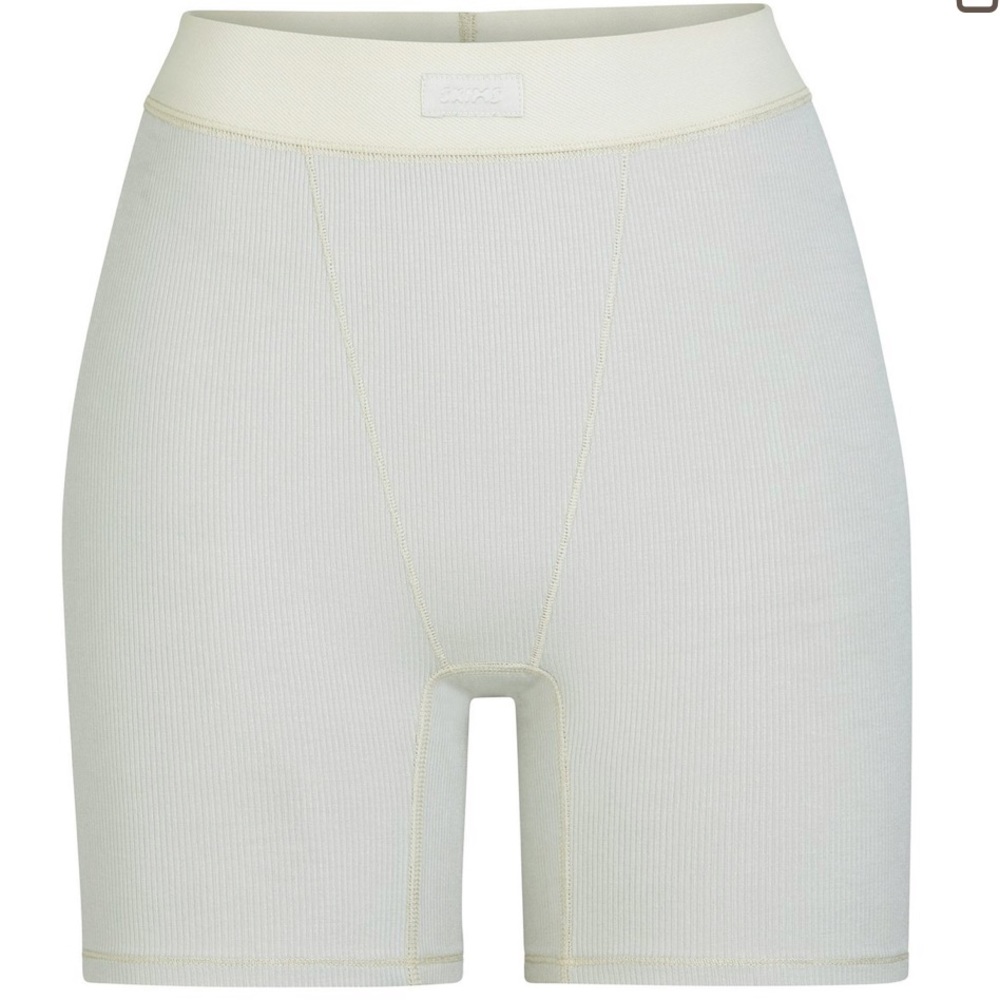 SKIMS Soft Lounge Boxer in Talc